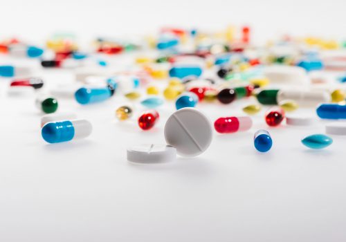Interação entre a microbiota e os fármacos